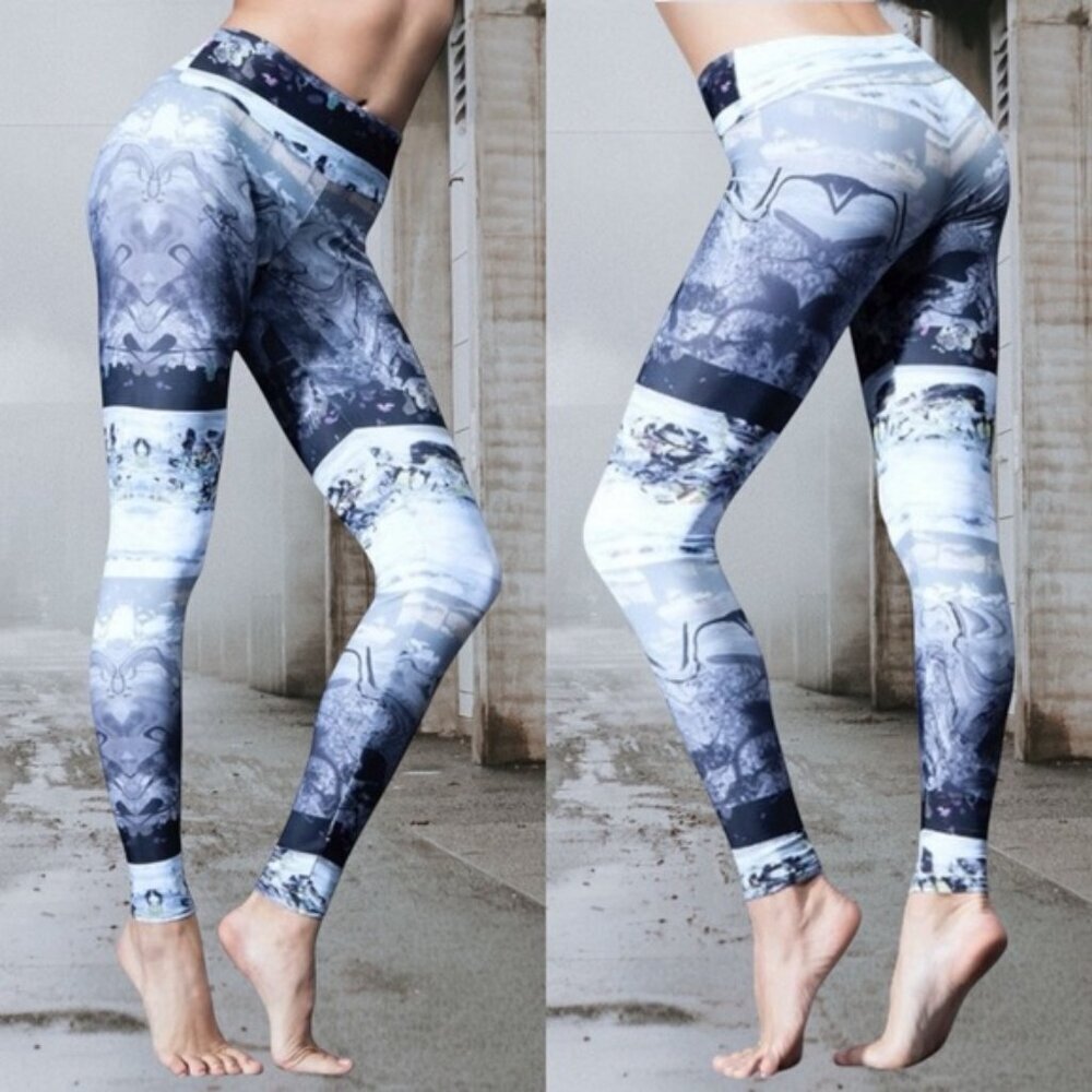 ONZIE x REVOLVE Arctic Landscape Print Mid-Rise Leggings *Tall Sz. M/L Artsy